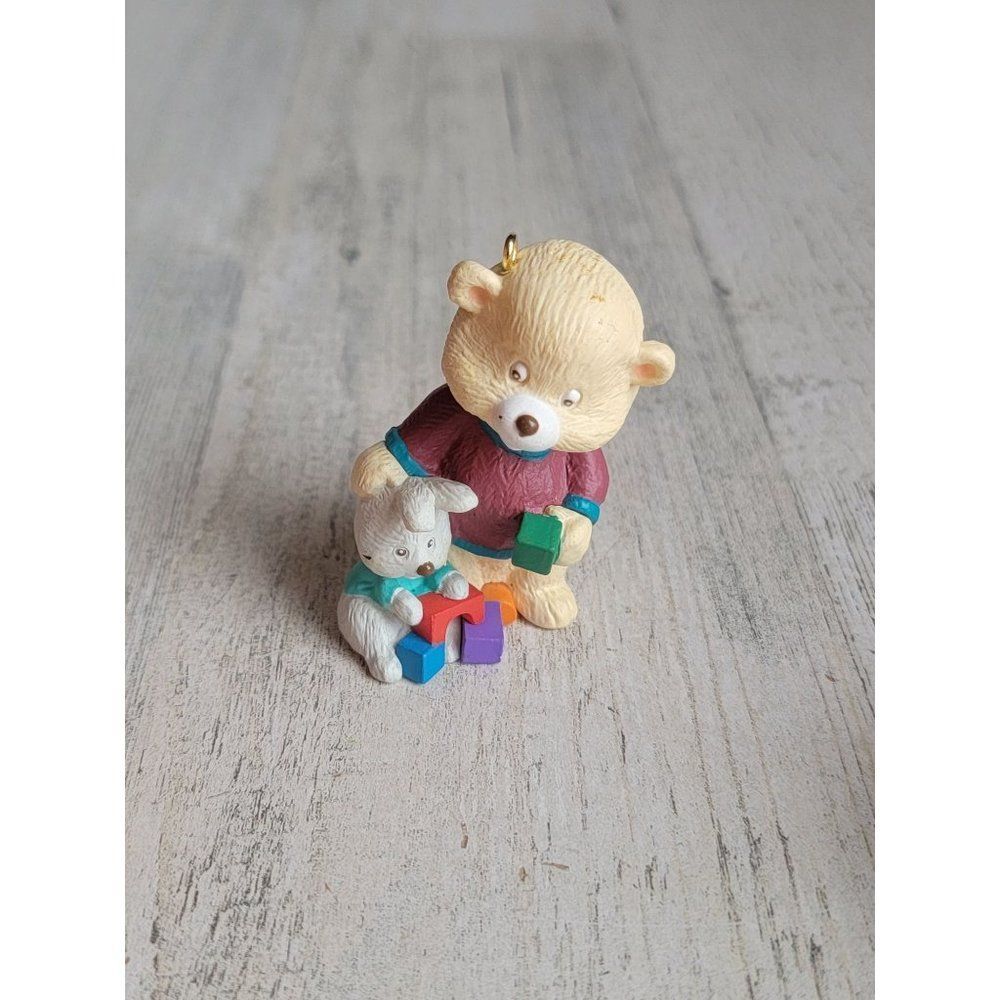 Hallmark 1996 child‎ care giver ornament Xmas